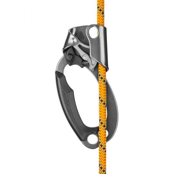 D40L Pulsar Closed on Rope