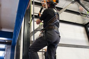 Using Height Safety Equipment / Managing Work at Height