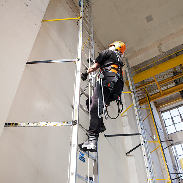 TWG005 GWO Working at Heights & Manual Handling